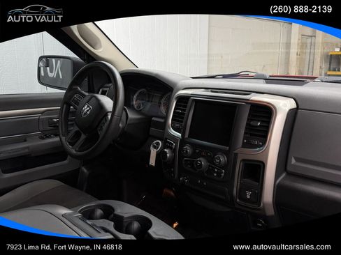 Used 2014 RAM 1500 Classic SLT AWD/4WD image 10