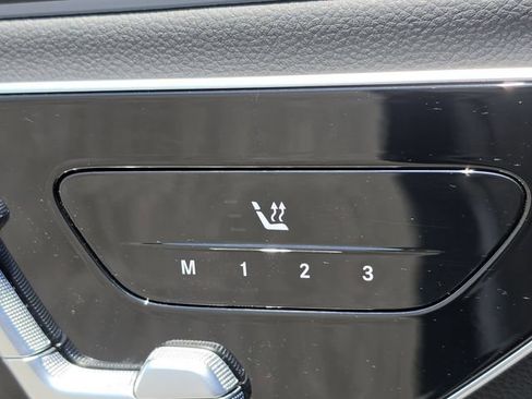 Used 2025 Mercedes-Benz E 350 4MATIC Sedan image 28