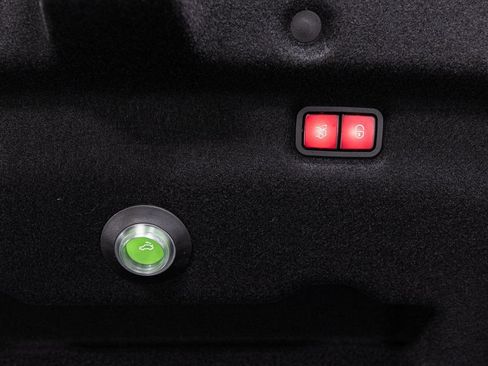 Used 2022 Mercedes-Benz SL 63 AMG 4MATIC image 34