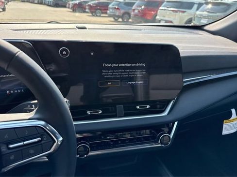 Used 2026 Chevrolet Equinox LT w/ Convenience Package II AWD/4WD image 14