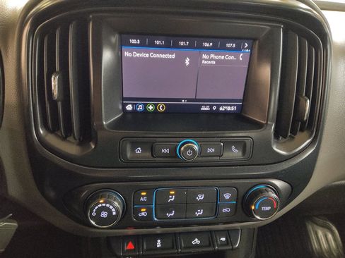 Used 2022 Chevrolet Colorado W/T w/ WT Convenience Package RWD image 25
