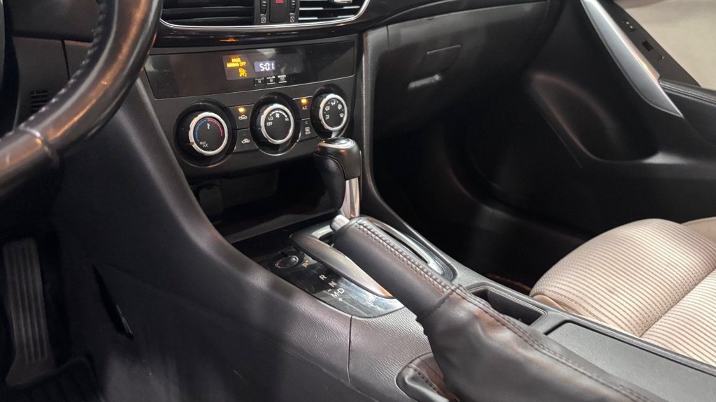 Used 2014 MAZDA MAZDA6 Sport FWD image 16