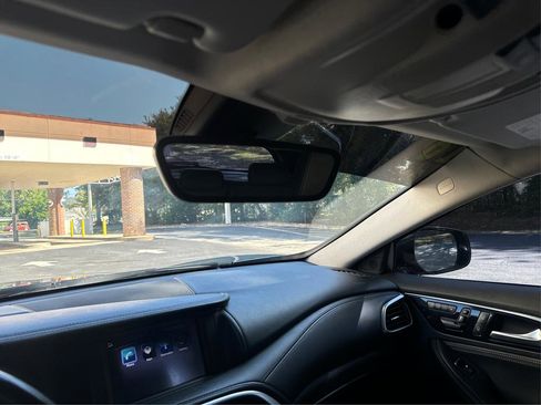 Used 2018 INFINITI QX30 Premium w/ Cargo Package image 14