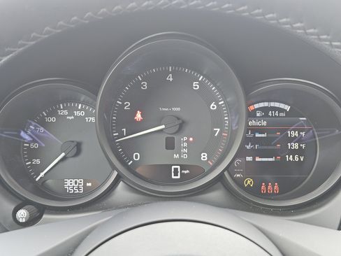 Used 2026 Porsche Macan image 16