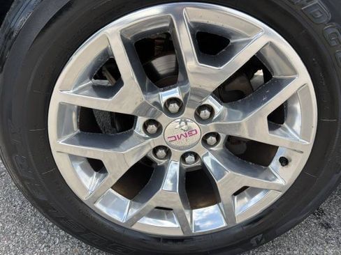 Used 2015 GMC Sierra 1500 SLT w/ SLT Crew Cab Value Package AWD/4WD image 8