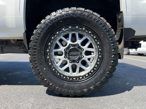 Used 2015 Chevrolet Silverado 2500 LTZ w/ Duramax Plus Package AWD/4WD image 33