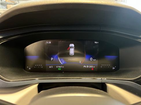 Certified 2024 Volkswagen Taos SE FWD image 22