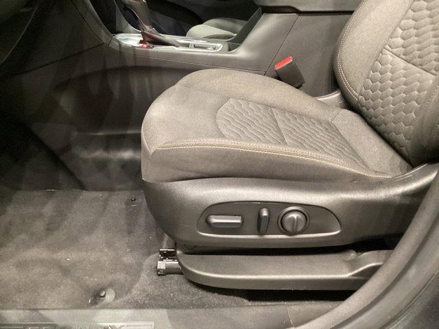 Used 2021 Chevrolet Equinox LT FWD image 26