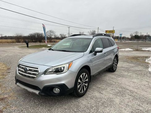 Used 2015 Subaru Outback 2.5i Limited image 2