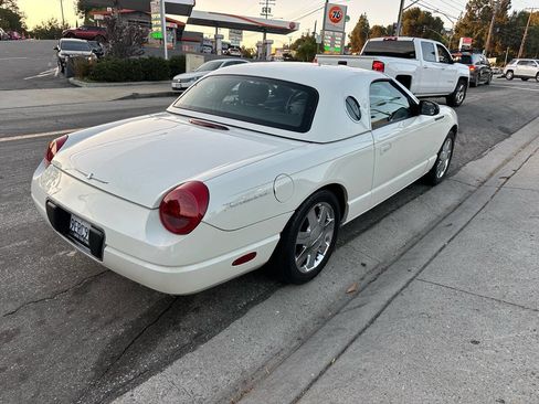 Used 2002 Ford Thunderbird Deluxe image 7
