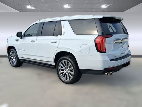 Used 2023 GMC Yukon Denali image 3