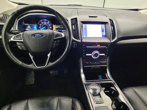 Used 2019 Ford Edge Titanium w/ Cold Weather Package AWD/4WD image 22