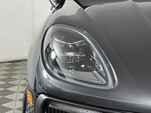 New 2026 Porsche Macan S image 11