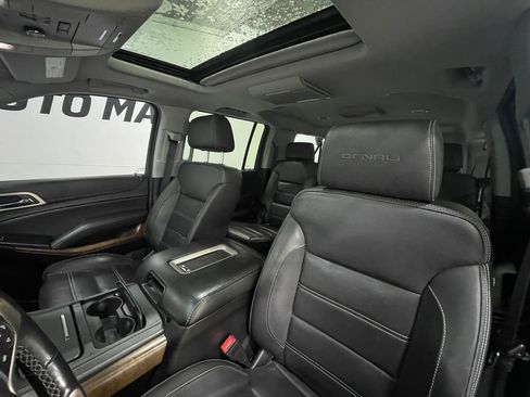 Used 2019 GMC Yukon XL Denali w/ Open Road Package image 12