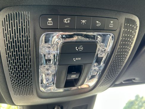 Certified 2025 Mercedes-Benz GLA 250 image 36