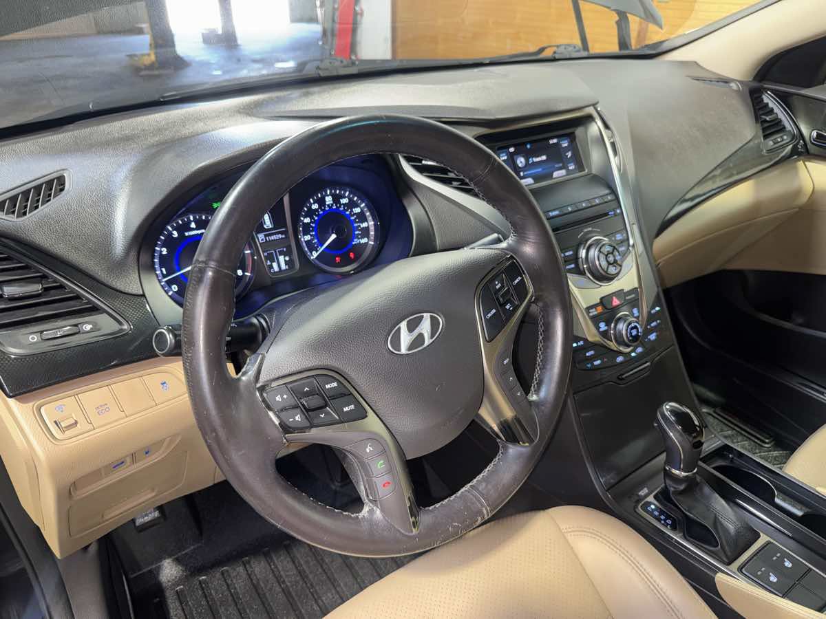 Used 2014 Hyundai Azera FWD image 13