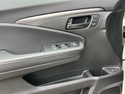 Certified 2023 Honda Passport EX-L image 8