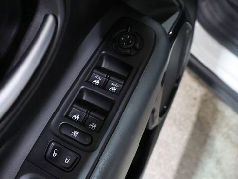 Used 2020 Jeep Renegade Altitude image 14