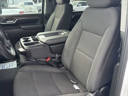 Used 2025 Chevrolet Silverado 2500 LT w/ Convenience Package AWD/4WD image 16