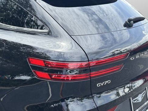 New 2026 Genesis GV70 2.5T Advanced w/ G1 Accessory Package AWD/4WD image 14