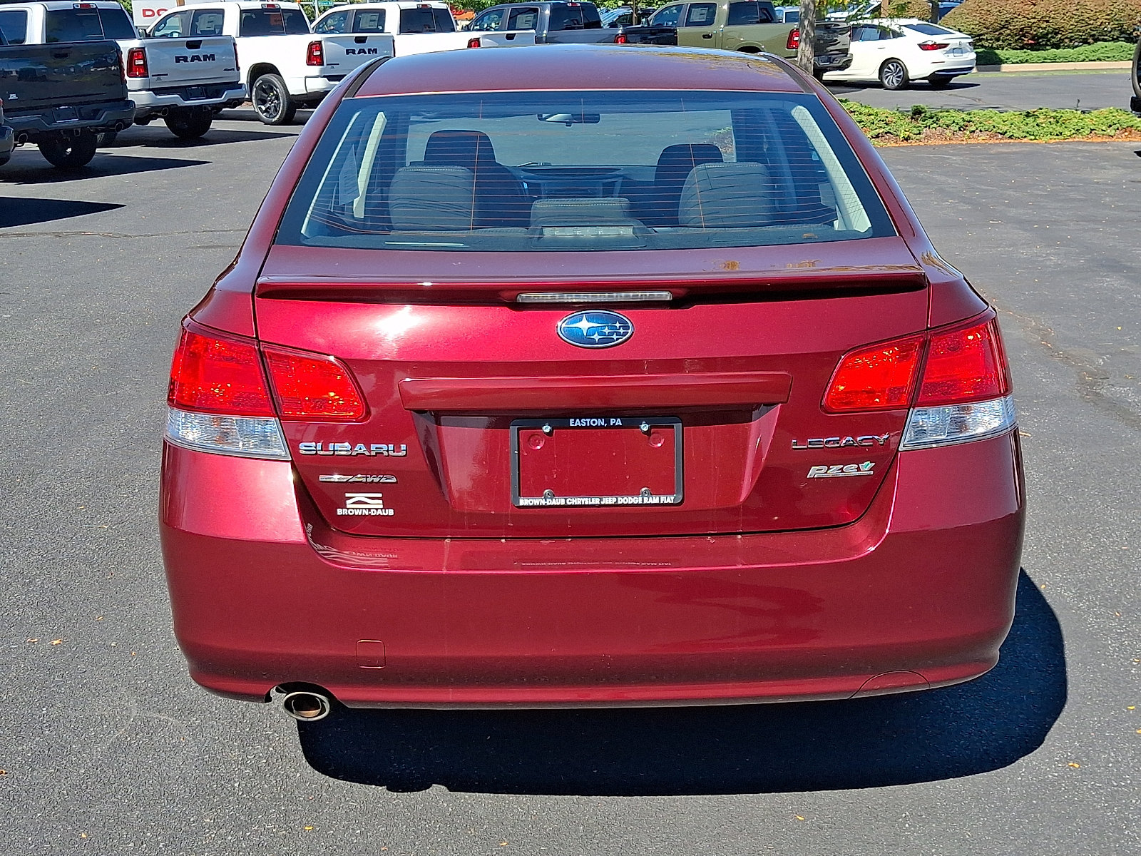 Used 2011 Subaru Legacy 2.5i Premium w/ All-Weather Pkg AWD/4WD image 5