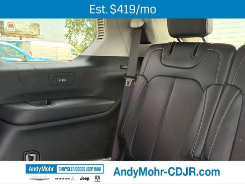 Used 2023 Jeep Grand Cherokee L Limited w/ Luxury Tech Group II AWD/4WD image 20