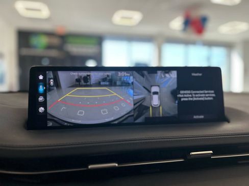 Used 2022 Genesis GV70 2.5T w/ Sport Prestige Package image 35