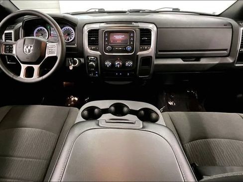 Used 2024 RAM 1500 Warlock AWD/4WD image 18