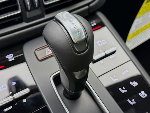 New 2026 Porsche Macan S image 23