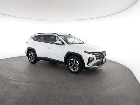 Used 2025 Hyundai Tucson SEL image 2