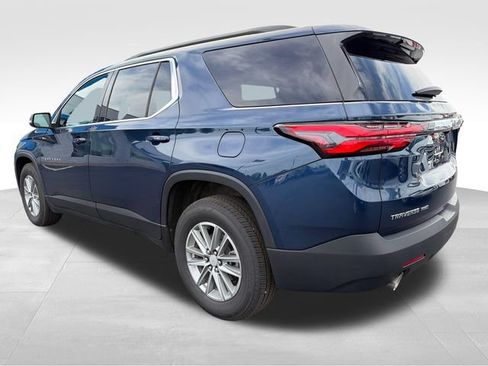 Used 2023 Chevrolet Traverse LT AWD/4WD image 3