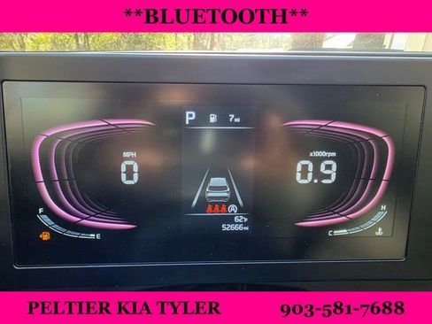 Certified 2024 Kia Sportage LX image 3