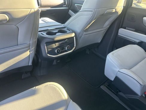 New 2025 Ford Expedition Max Platinum w/ Platinum Ultimate Package image 19