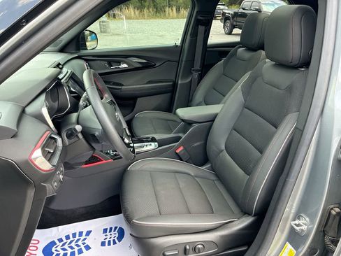 Used 2023 Chevrolet TrailBlazer RS w/ Sun and Liftgate Package FWD image 19