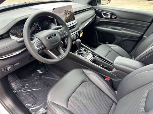 New 2026 Jeep Compass Latitude AWD/4WD image 20