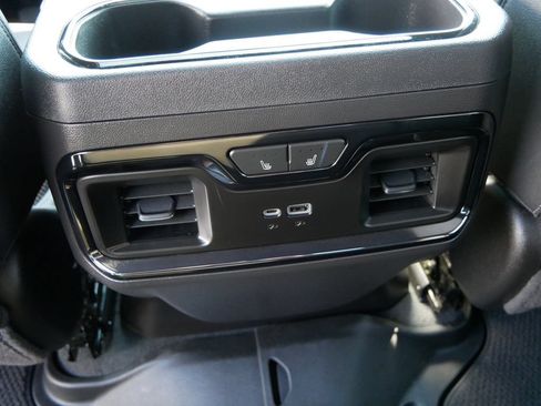 Certified 2022 GMC Sierra 1500 AT4 w/ AT4 Premium Package AWD/4WD image 22