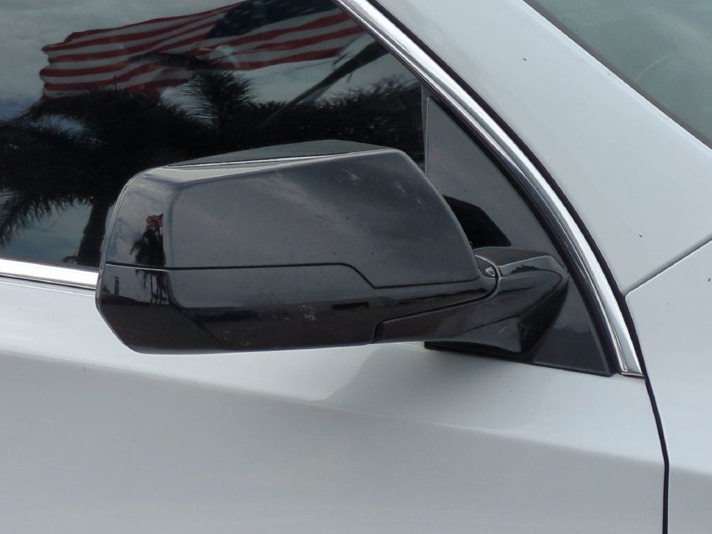 Used 2020 Chevrolet Traverse LS FWD image 12