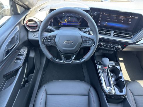 New 2026 Chevrolet Trax RS w/ Driver Confidence Package FWD image 17