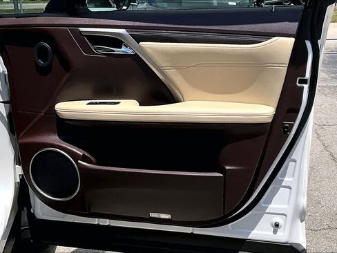 Used 2019 Lexus RX 350 FWD w/ Luxury Package image 27