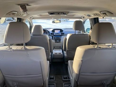 Used 2011 Honda Odyssey Touring image 12