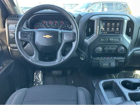 Used 2022 Chevrolet Silverado 1500 Custom RWD image 13