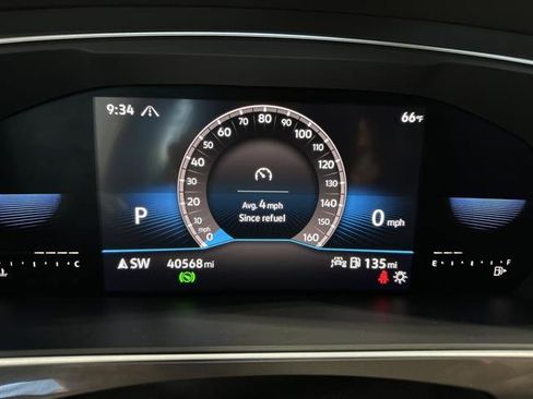 Certified 2022 Volkswagen Tiguan SE R-Line image 27