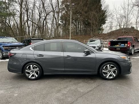 Used 2022 Subaru Legacy Limited image 3