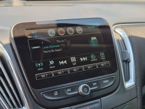 Used 2018 Chevrolet Malibu LT FWD image 20