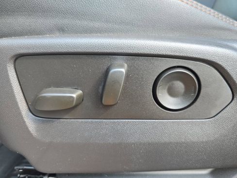 Used 2024 GMC Sierra 2500 AT4 w/ AT4 Preferred Package image 29