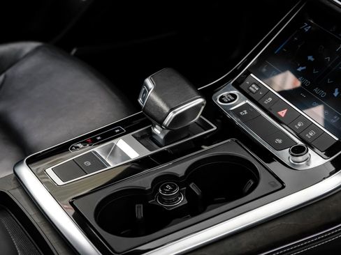 Used 2023 Audi Q8 Premium Plus w/ Premium Plus Package image 30