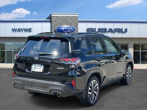 Certified 2025 Subaru Forester Touring w/ Touring Package AWD/4WD image 4