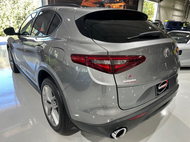Used 2018 Alfa Romeo Stelvio Ti Sport AWD/4WD image 28