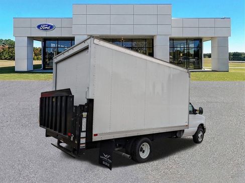 New 2024 Ford E-350 and Econoline 350 Super Duty w/ Power Windows & Locks Group image 4