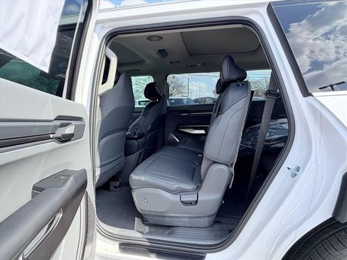 New 2026 Kia EV9 Wind image 11